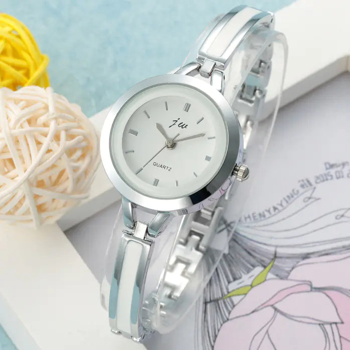 Chic Ladies' Quartz Timepiece