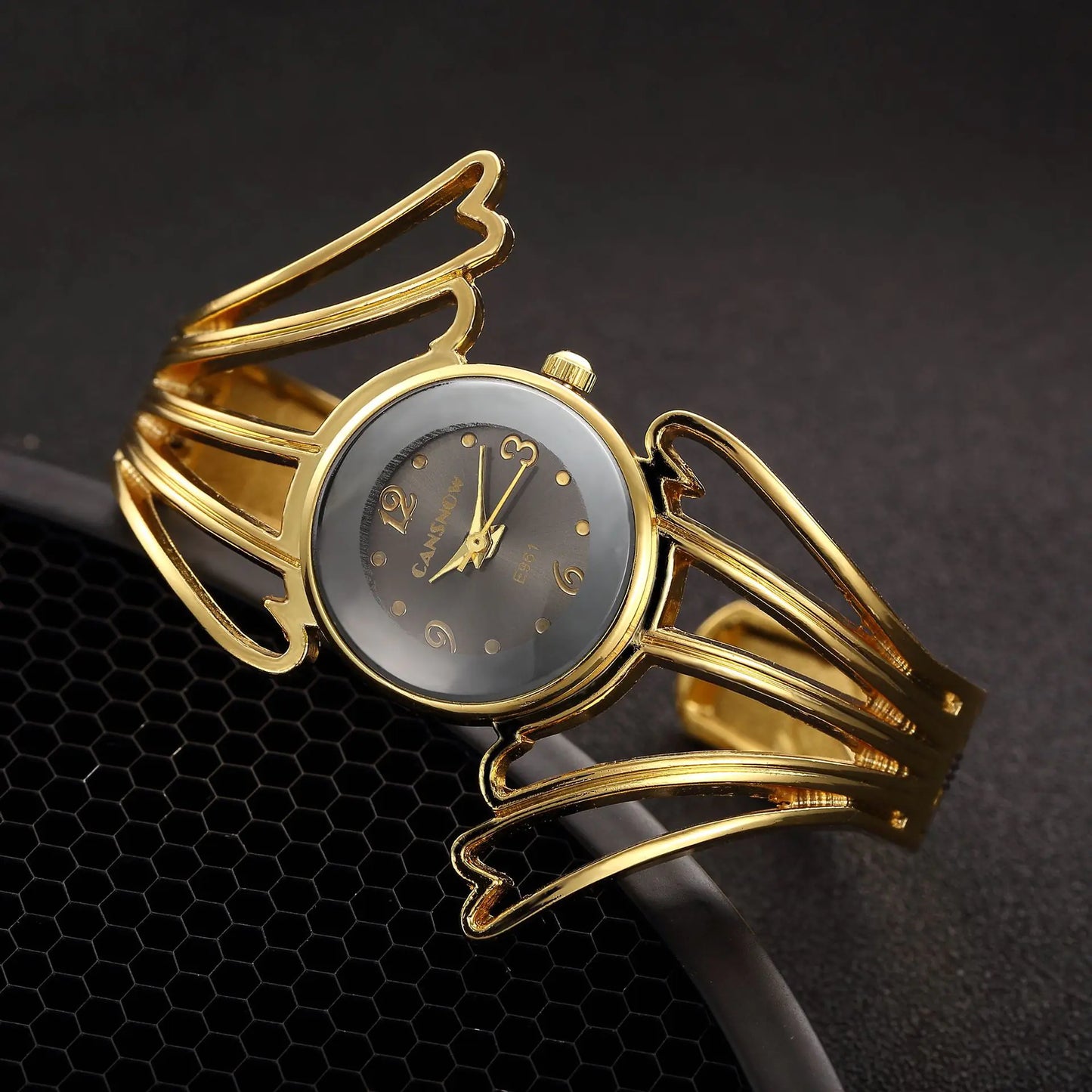 Cansnow Women's Quartz Watch and Bracelet Set